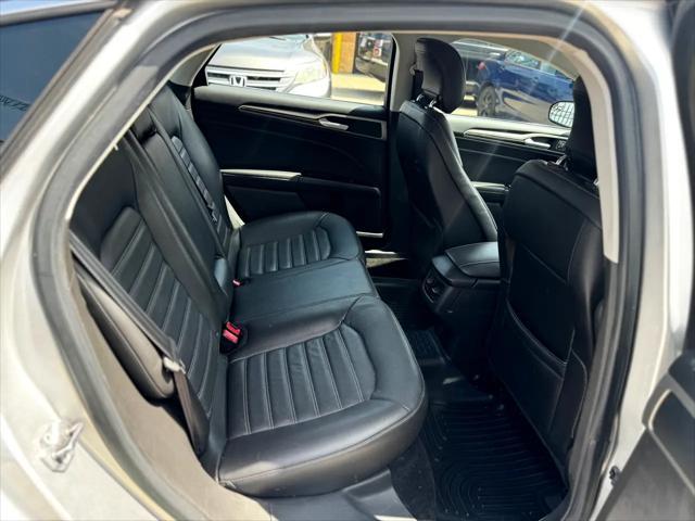 Photo of 2013 Ingot Silver Ford Fusion