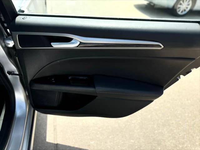 Photo of 2013 Ingot Silver Ford Fusion
