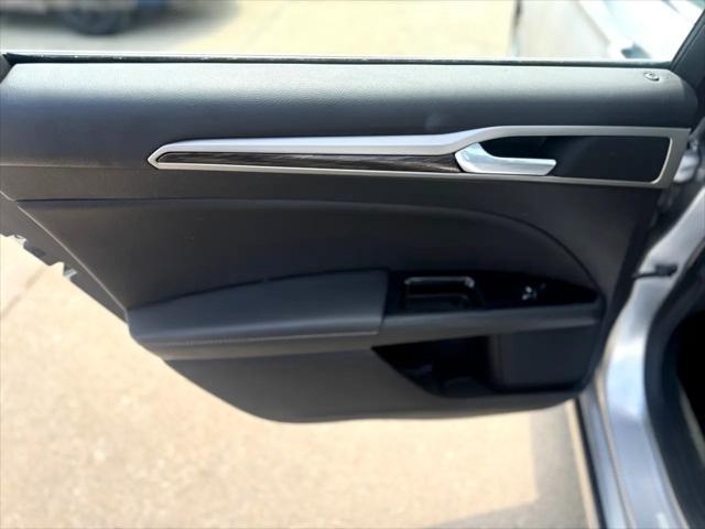 Photo of 2013 Ingot Silver Ford Fusion