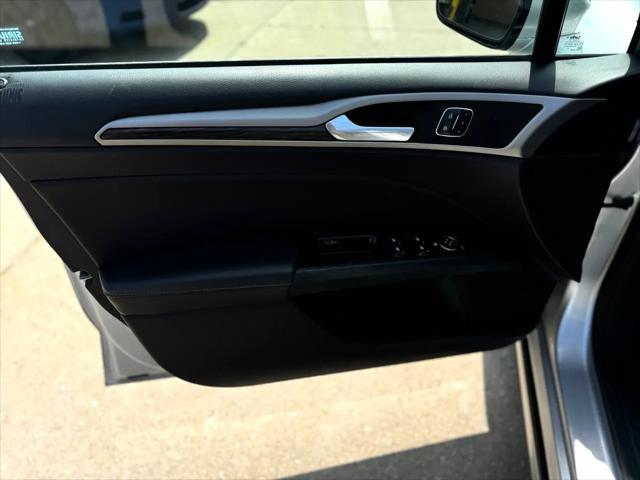 Photo of 2013 Ingot Silver Ford Fusion