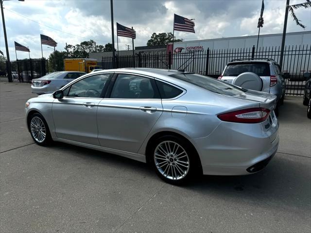 Photo of 2013 Ingot Silver Ford Fusion