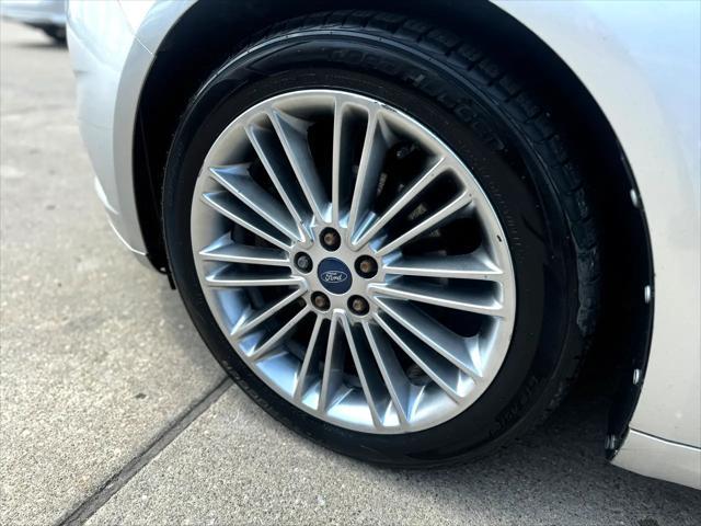 Photo of 2013 Ingot Silver Ford Fusion