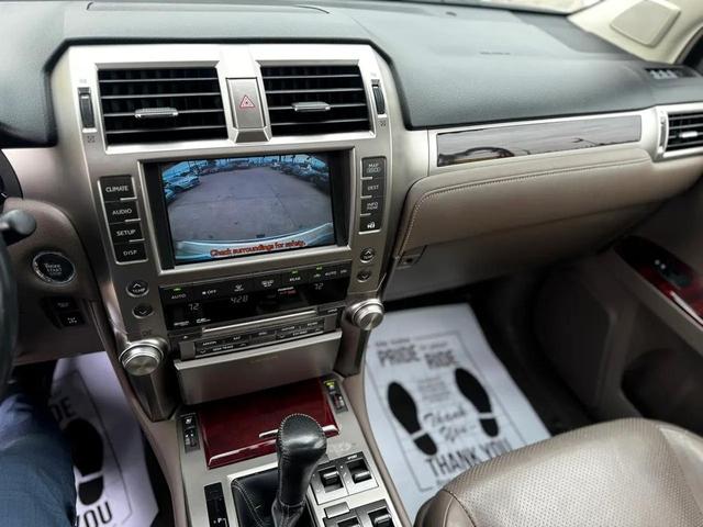 Photo of 2011 Gold Lexus GX 460