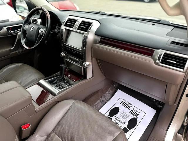 Photo of 2011 Gold Lexus GX 460