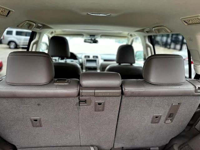 Photo of 2011 Gold Lexus GX 460