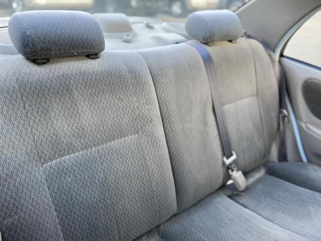 Photo of 2001 Silverstream Opalescent Toyota Corolla