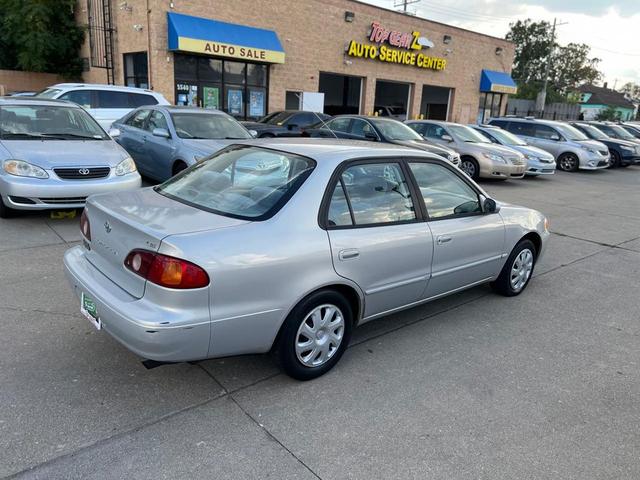 Photo of 2001 Silverstream Opalescent Toyota Corolla