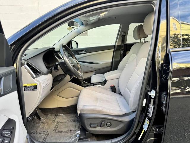 Photo of 2016 Ash Black Hyundai TUCSON
