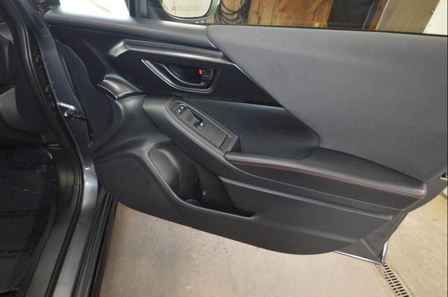 Photo of 2024 MAGNATITLE GRAY Subaru Impreza