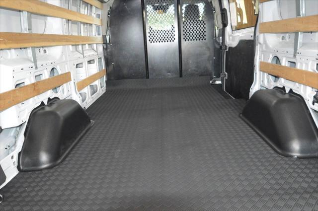 Photo of 2023 White Ford Transit-250