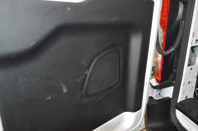 Photo of 2023 White Ford Transit-250