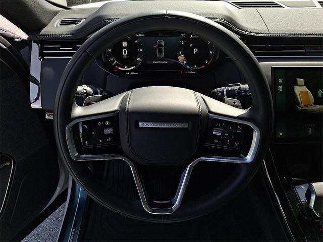 Photo of 2025 Fuji White Land Rover Range Rover Sport