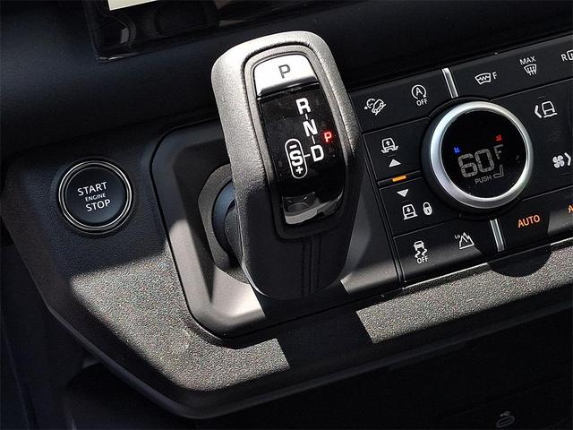 Photo of 2025 Fuji White Land Rover Defender