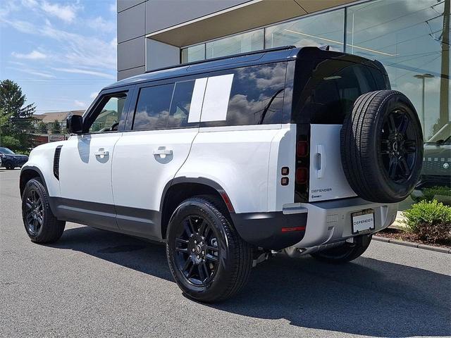 Photo of 2025 Fuji White Land Rover Defender