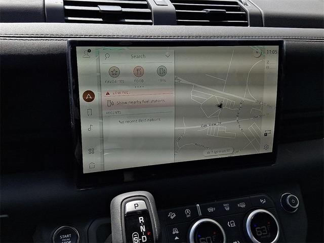 Photo of 2025 Fuji White Land Rover Defender
