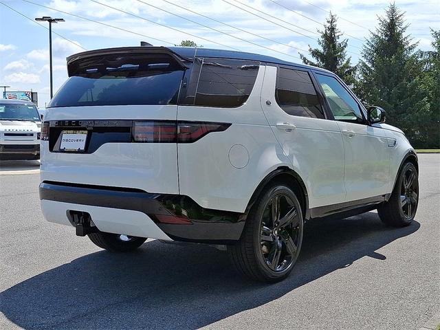 Photo of 2025 Fuji White Land Rover Discovery