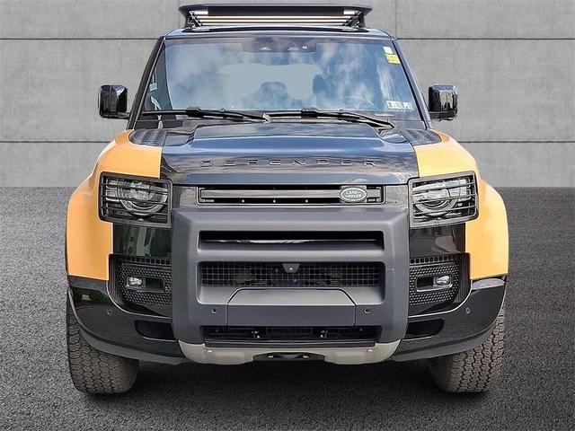 Photo of 2022 Santorini Black Land Rover Defender