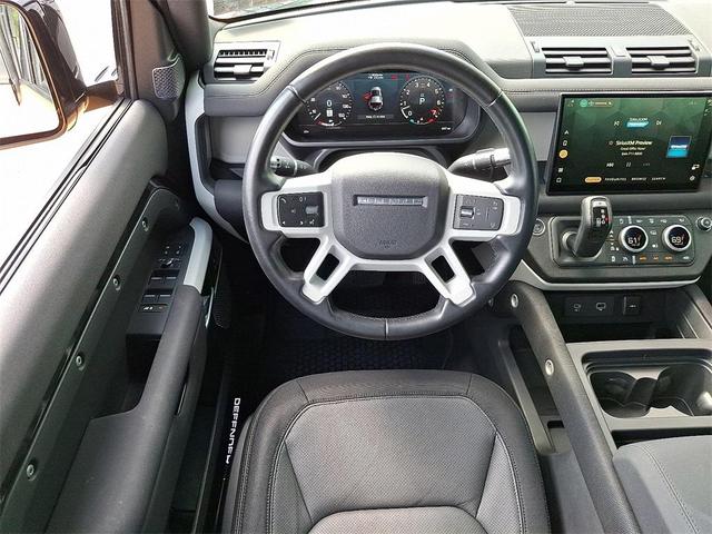 Photo of 2022 Santorini Black Land Rover Defender