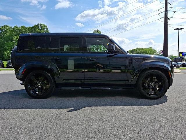Photo of 2024 Santorini Black Land Rover Defender