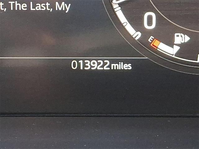 Photo of 2024 Santorini Black Land Rover Defender