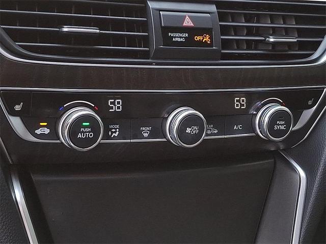 Photo of 2021 Platinum White Pearl Honda Accord