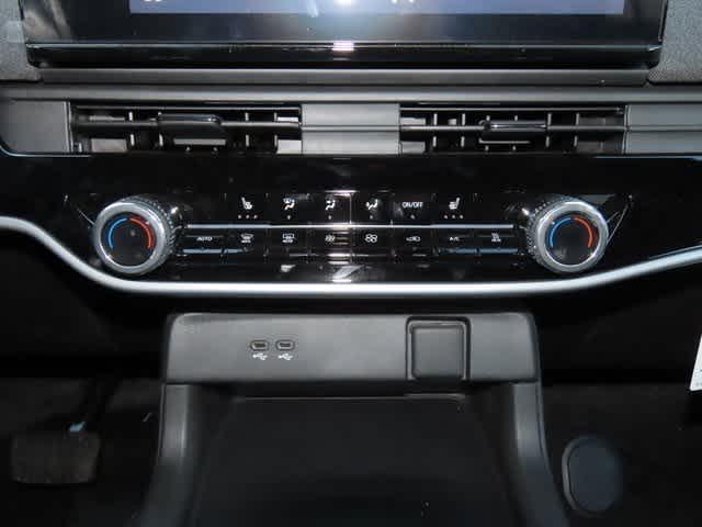 Photo of 2025 Raven Black Honda Prologue
