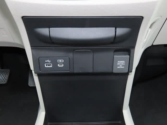 Photo of 2026 Radiant Red Metallic II Honda Odyssey