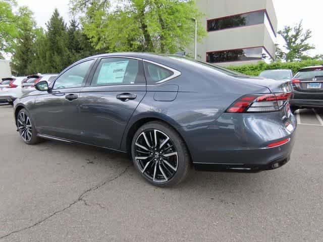 Photo of 2025 Meteorite Gray Metallic Honda Accord Hybrid