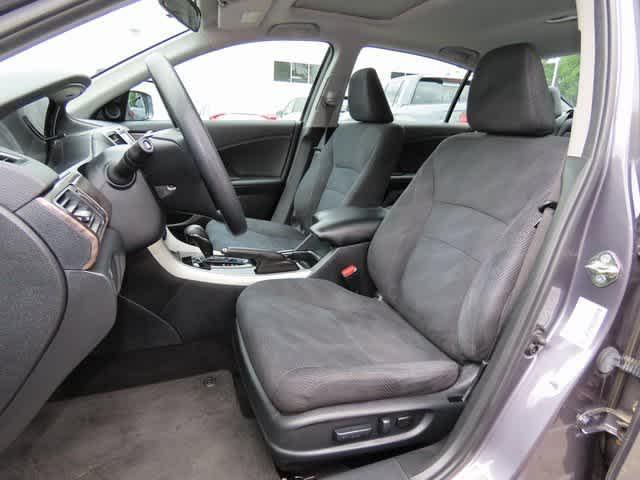 Photo of 2016 Lunar Silver Metallic Honda Accord
