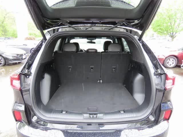 Photo of 2023 AGATE BLACK METALLIC Ford Escape