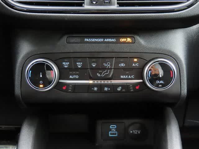 Photo of 2023 AGATE BLACK METALLIC Ford Escape