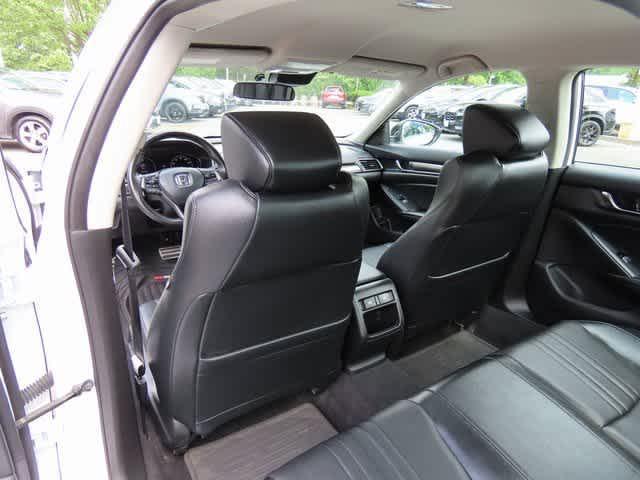 Photo of 2022 Platinum White Pearl Honda Accord