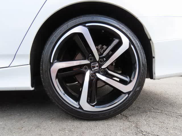 Photo of 2022 Platinum White Pearl Honda Accord