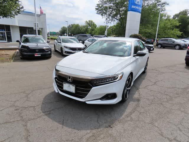 Photo of 2022 Platinum White Pearl Honda Accord