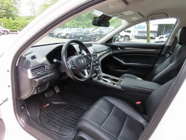 Photo of 2022 Platinum White Pearl Honda Accord