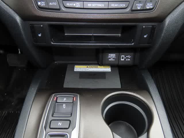 Photo of 2022 Crystal Black Pearl Honda Pilot