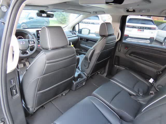 Photo of 2026 Crystal Black Pearl Honda Odyssey