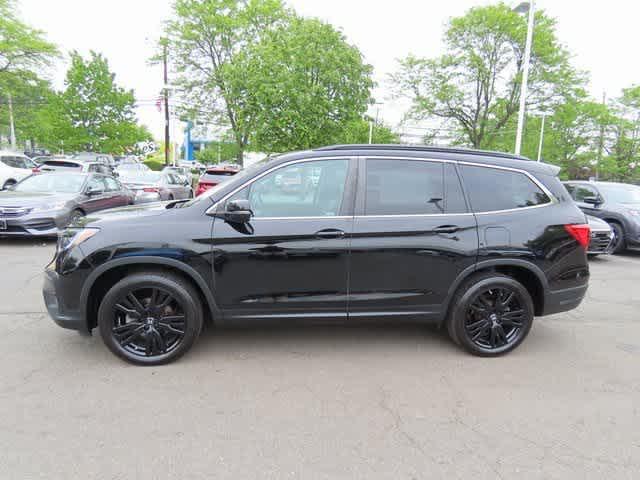 Photo of 2022 Crystal Black Pearl Honda Pilot