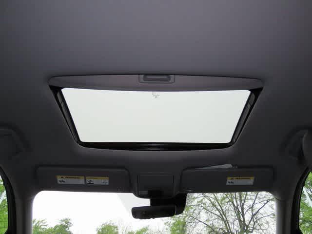 Photo of 2022 Crystal Black Pearl Honda Pilot