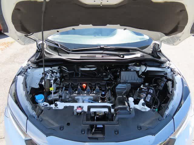 Photo of 2022 Platinum White Pearl Honda HR-V