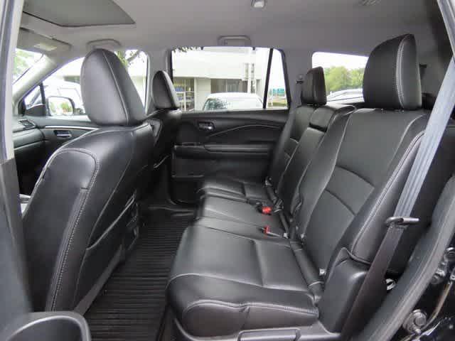 Photo of 2022 Crystal Black Pearl Honda Pilot
