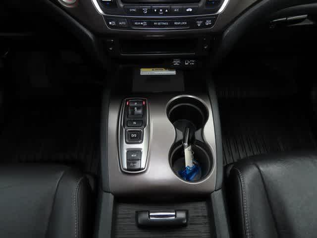 Photo of 2022 Crystal Black Pearl Honda Pilot