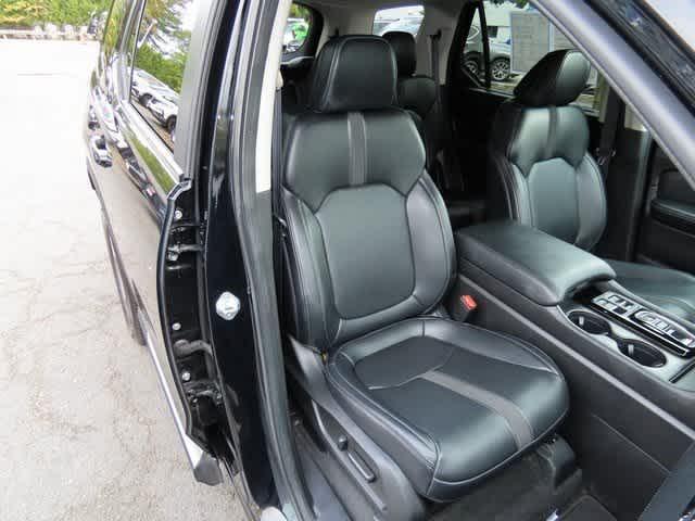 Photo of 2023 Crystal Black Pearl Honda Pilot