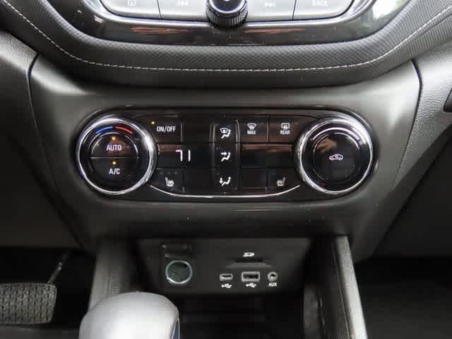 Photo of 2022 Blue Glow Metallic Chevrolet Trailblazer