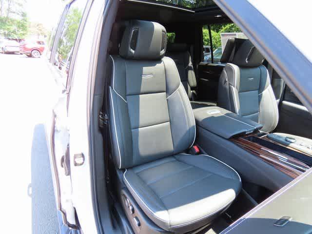 Photo of 2024 Crystal White Tricoat Cadillac Escalade ESV
