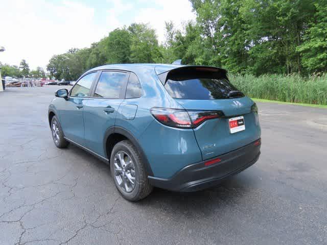 Photo of 2026 Nordic Forest Pearl Honda HR-V