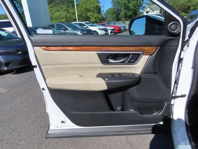 Photo of 2021 Platinum White Pearl Honda CR-V