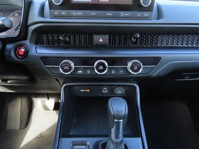 Photo of 2023 Platinum White Pearl Honda CR-V