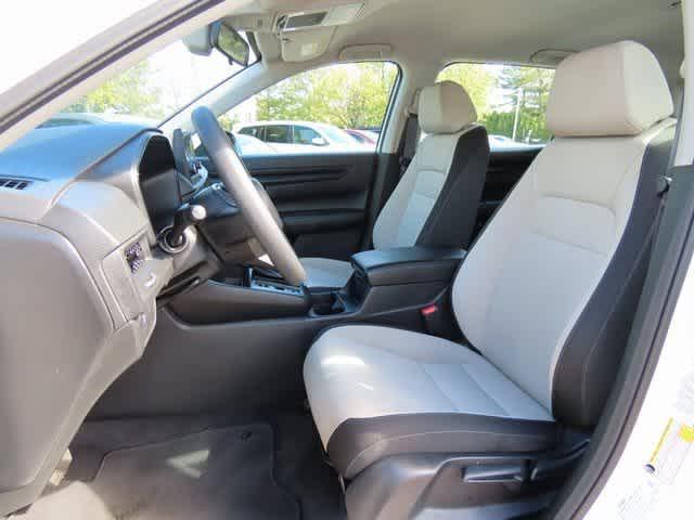 Photo of 2023 Platinum White Pearl Honda CR-V