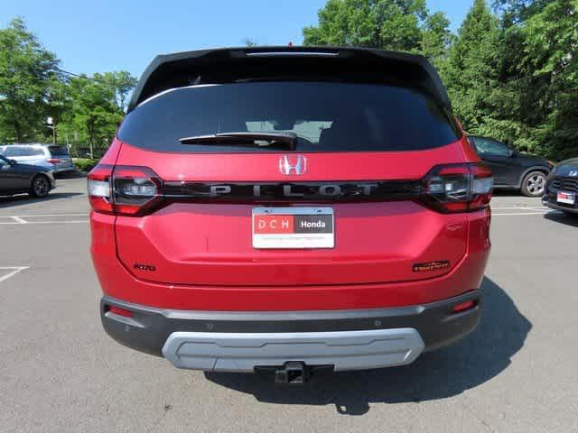 Photo of 2025 Radiant Red Metallic II Honda Pilot
